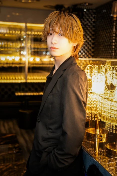 キャストカバー画像1