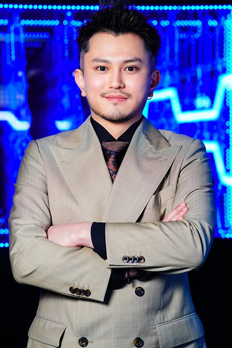 キャストカバー画像2