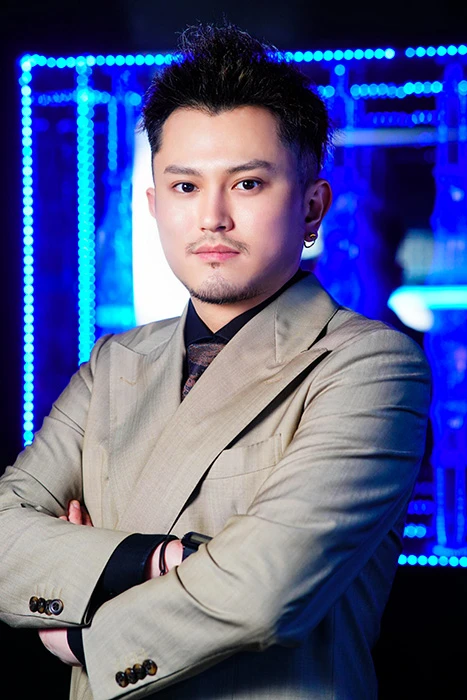 キャストカバー画像3