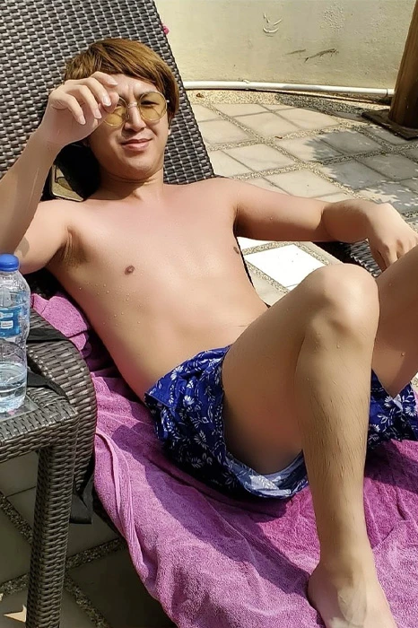 キャストカバー画像1