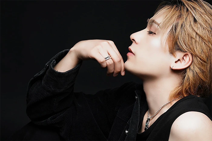 キャストカバー画像3