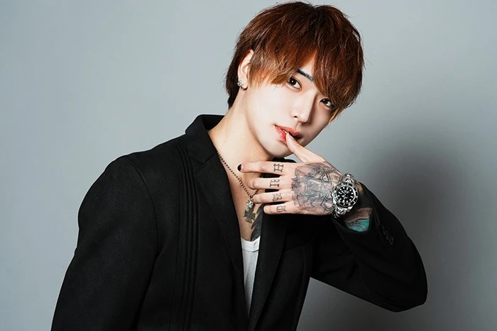 キャストカバー画像2