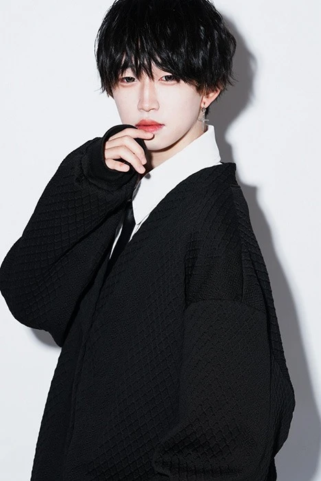 キャストカバー画像1