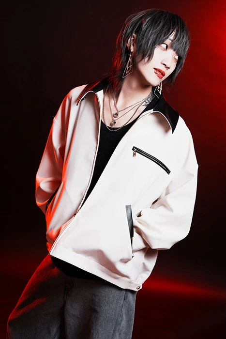 キャストカバー画像1