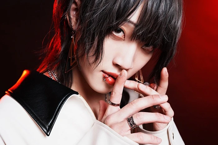 キャストカバー画像2