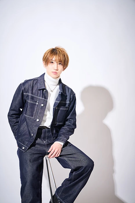 キャストカバー画像1