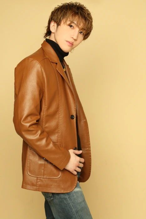 キャストカバー画像3