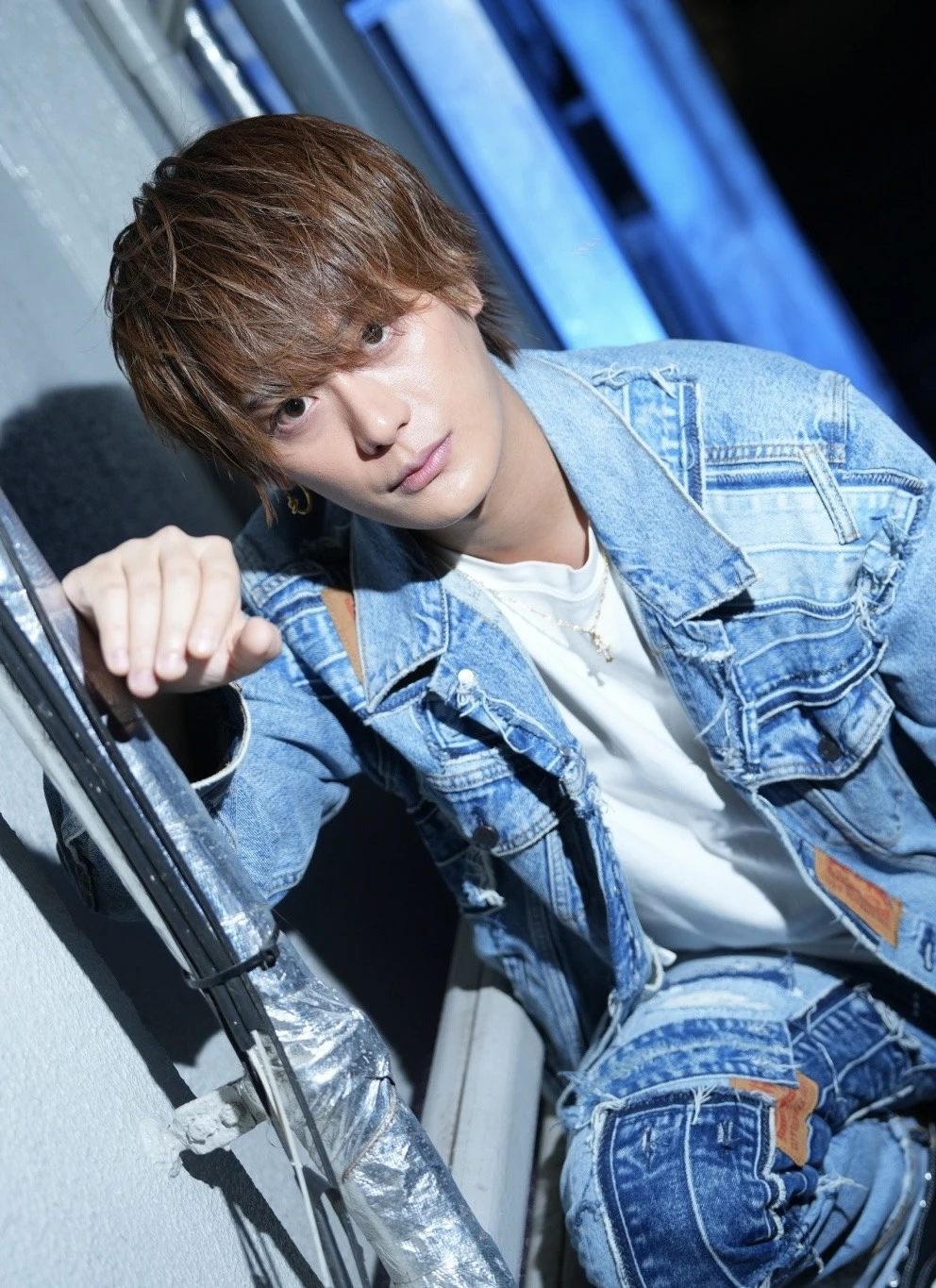 キャストカバー画像3