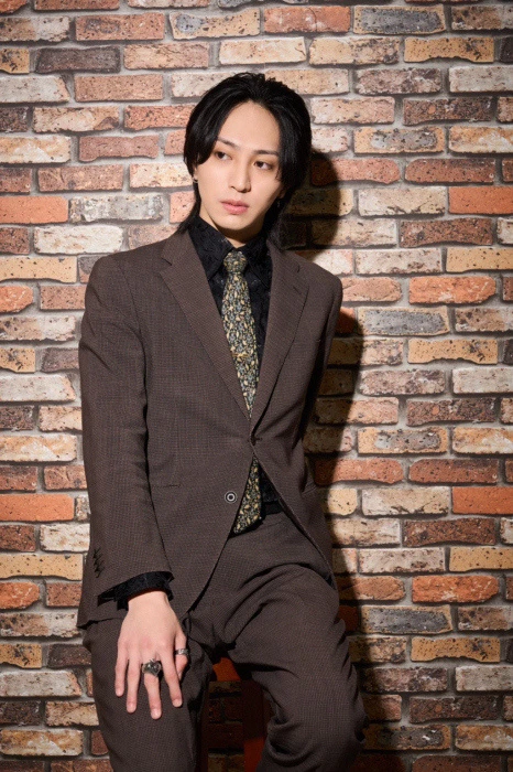 キャストカバー画像2