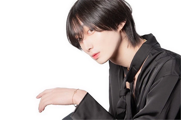 キャストカバー画像1