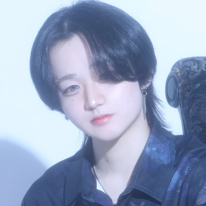 凛