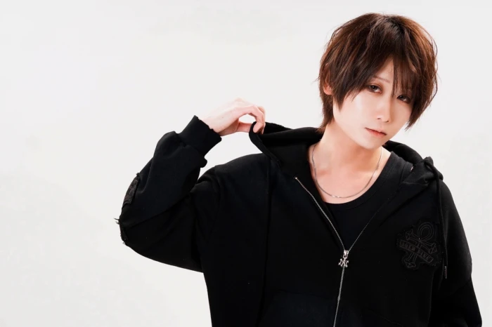 キャストカバー画像1