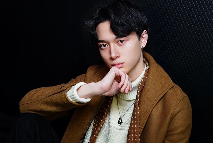 キャストカバー画像2