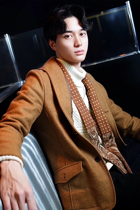 キャストカバー画像3