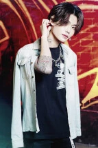 キャストカバー画像1