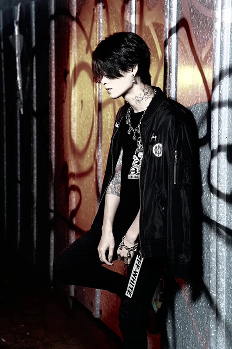 キャストカバー画像2