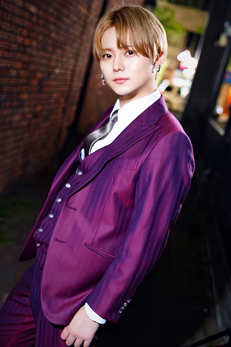 キャストカバー画像1