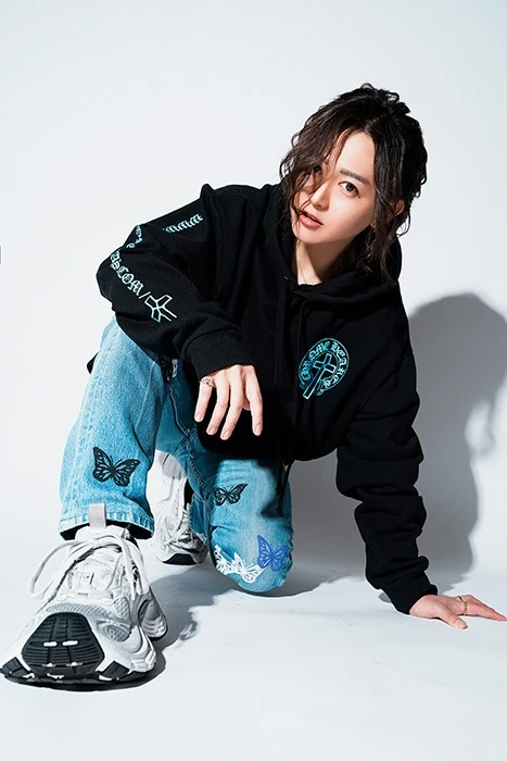 キャストカバー画像2