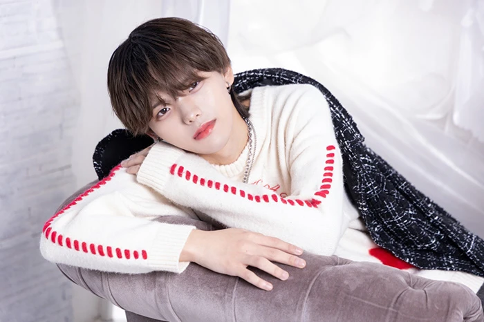 キャストカバー画像1