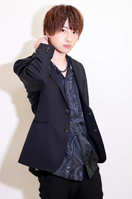 キャストカバー画像1