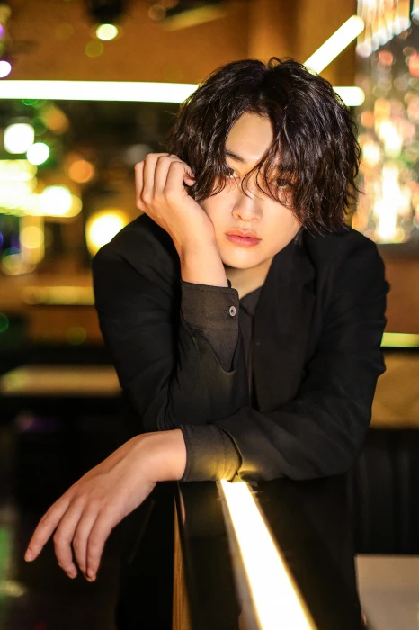 キャストカバー画像2