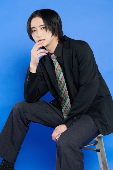 キャストカバー画像1