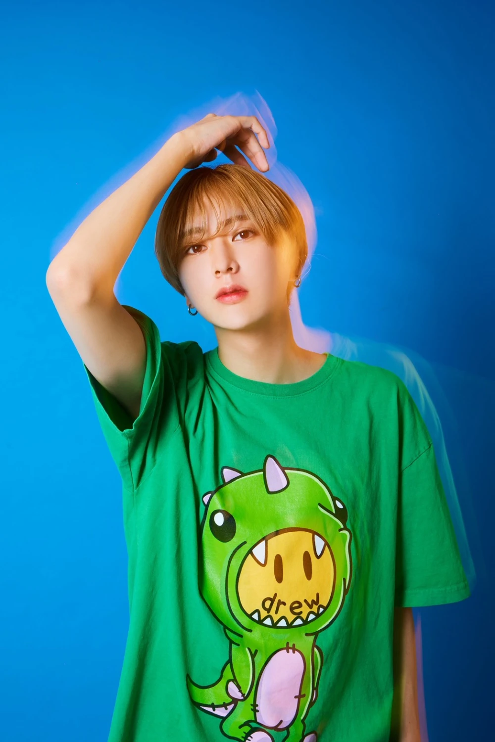 キャストカバー画像1