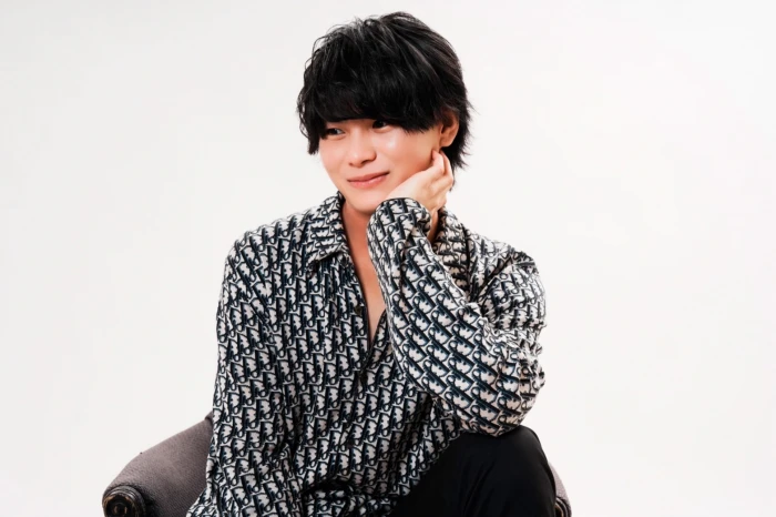 キャストカバー画像1