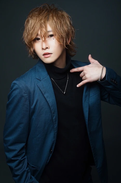 キャストカバー画像1