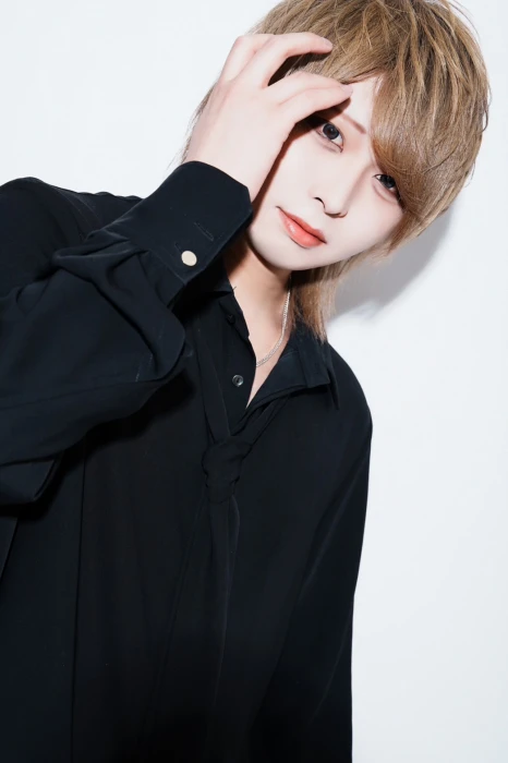 キャストカバー画像3