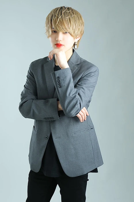 キャストカバー画像3