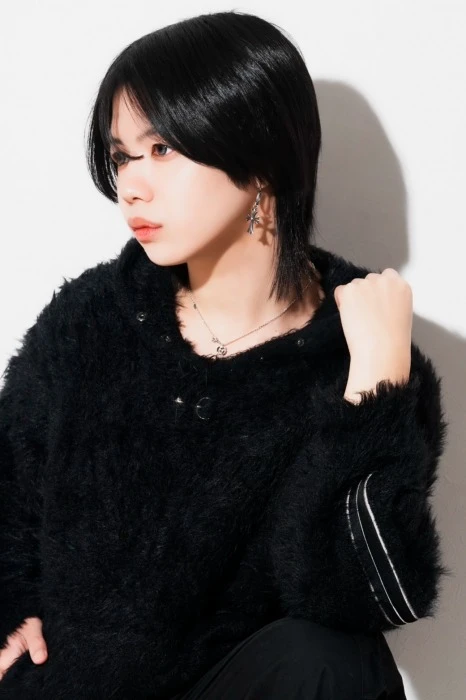 キャストカバー画像3