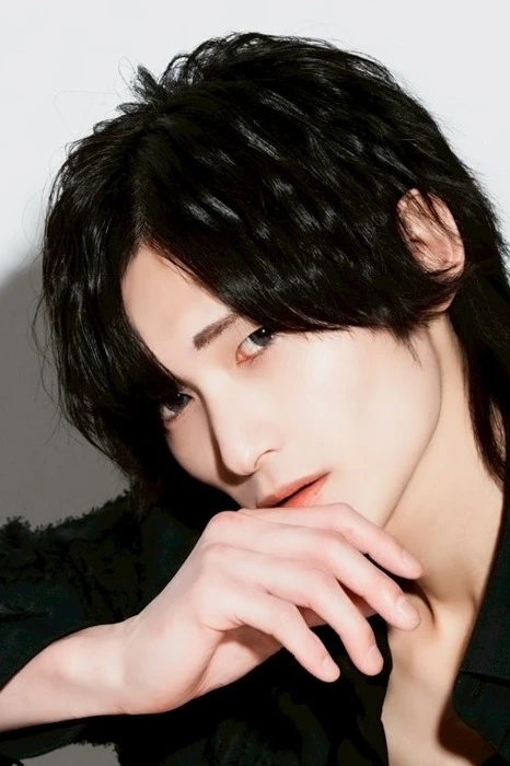 キャストカバー画像1