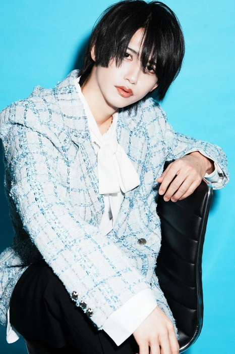 キャストカバー画像1