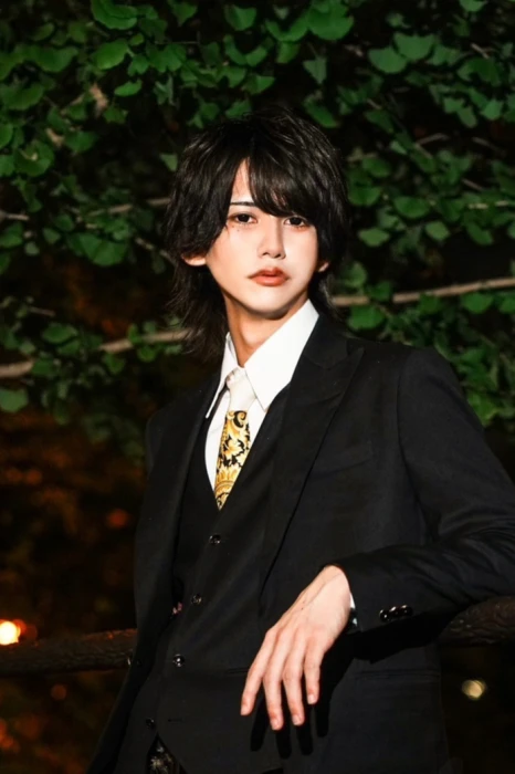 キャストカバー画像2