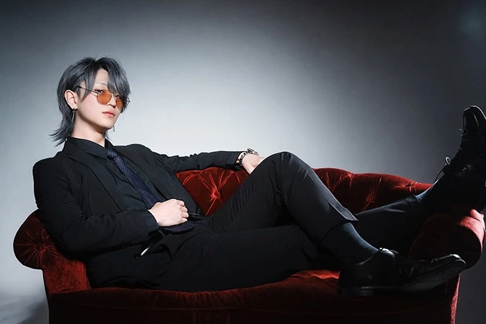 キャストカバー画像1