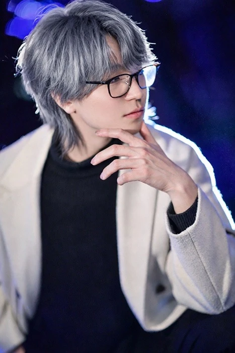 キャストカバー画像3