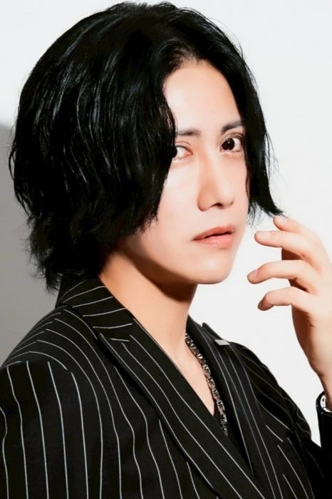 キャストカバー画像1