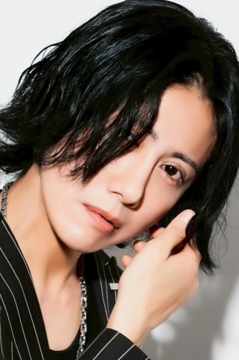 キャストカバー画像2