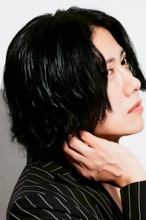 キャストカバー画像3