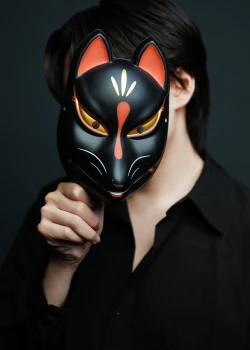 絢
