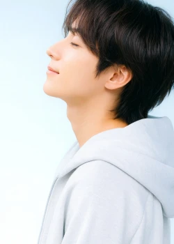 磯部マキ