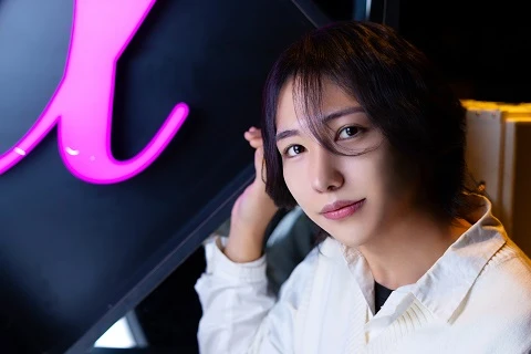 キャストカバー画像2