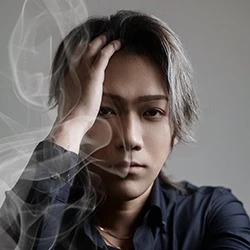 黒崎タクヤ