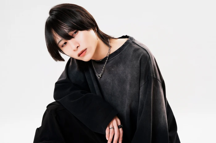 一 一