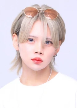 怜馬