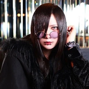 黒羽妖華