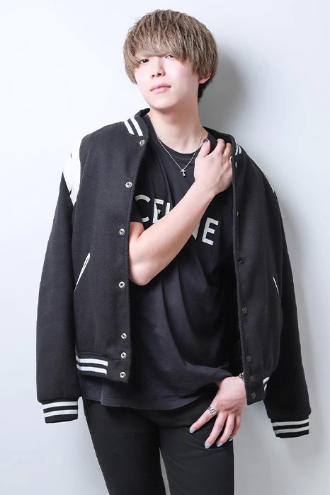 キャストカバー画像2