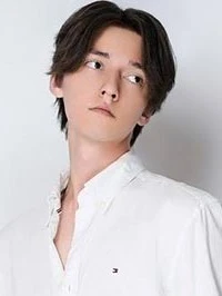 星鷲 嵐