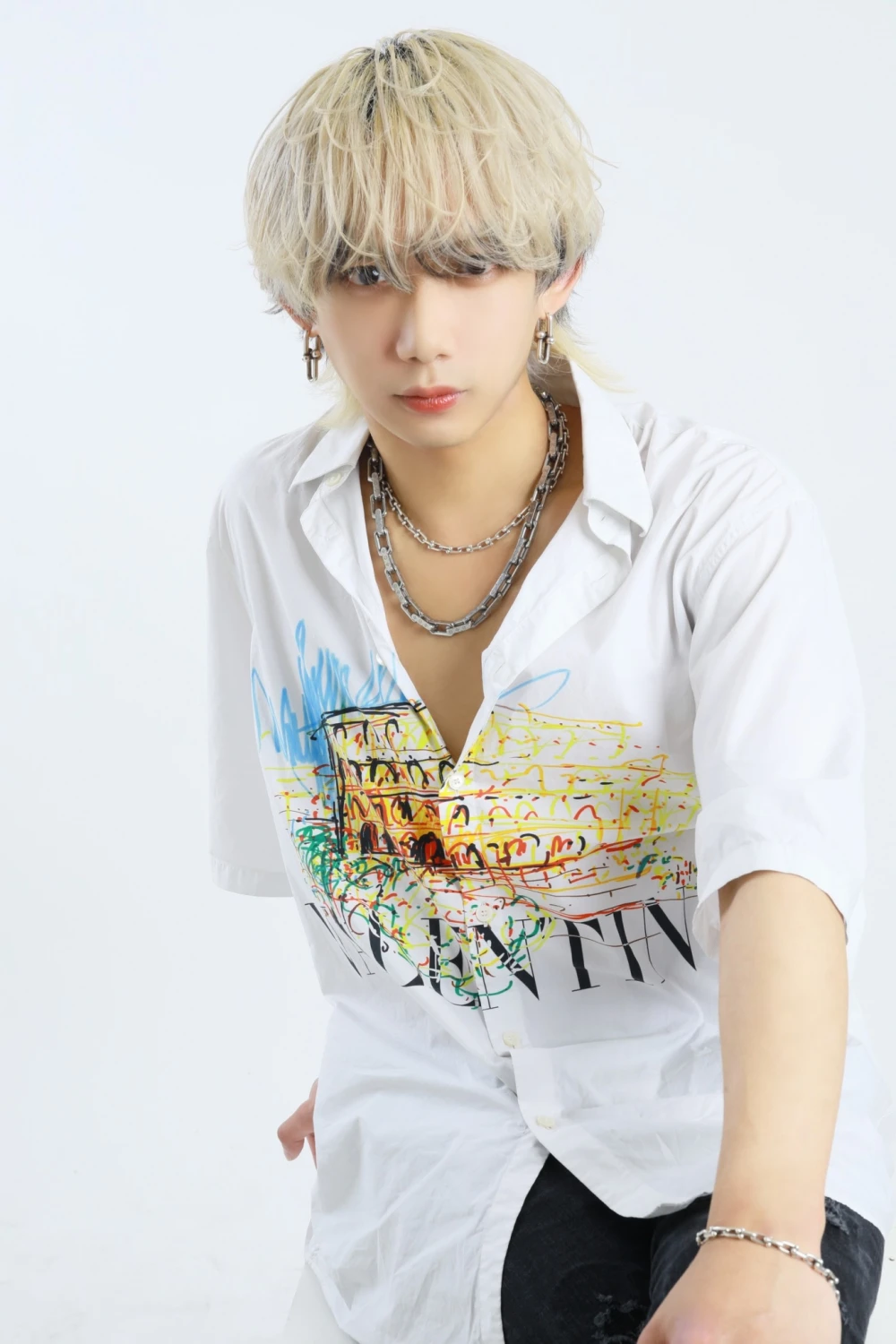 キャストカバー画像2